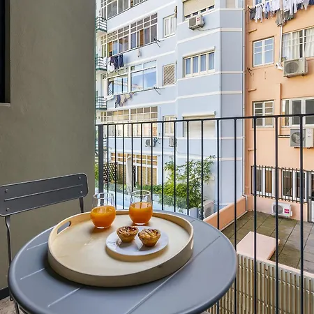 Whome Urban Elegance: A Modern Haven In Lisbon's Heart
